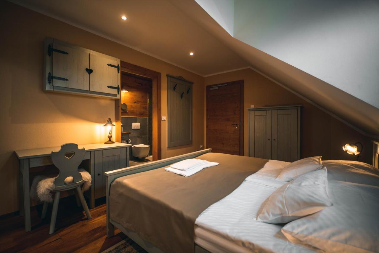 Hotel Zamorc Škofja Loka Екстериор снимка