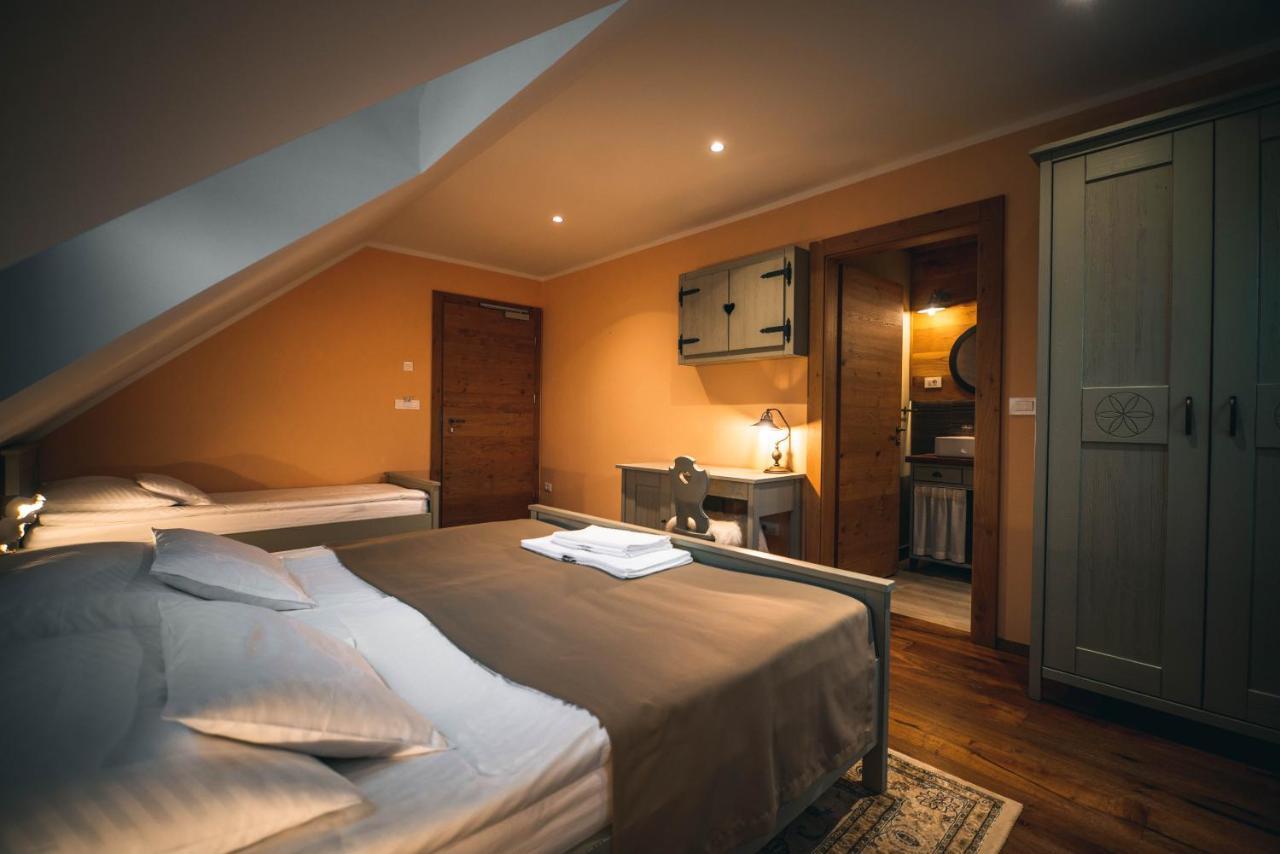 Hotel Zamorc Škofja Loka Екстериор снимка