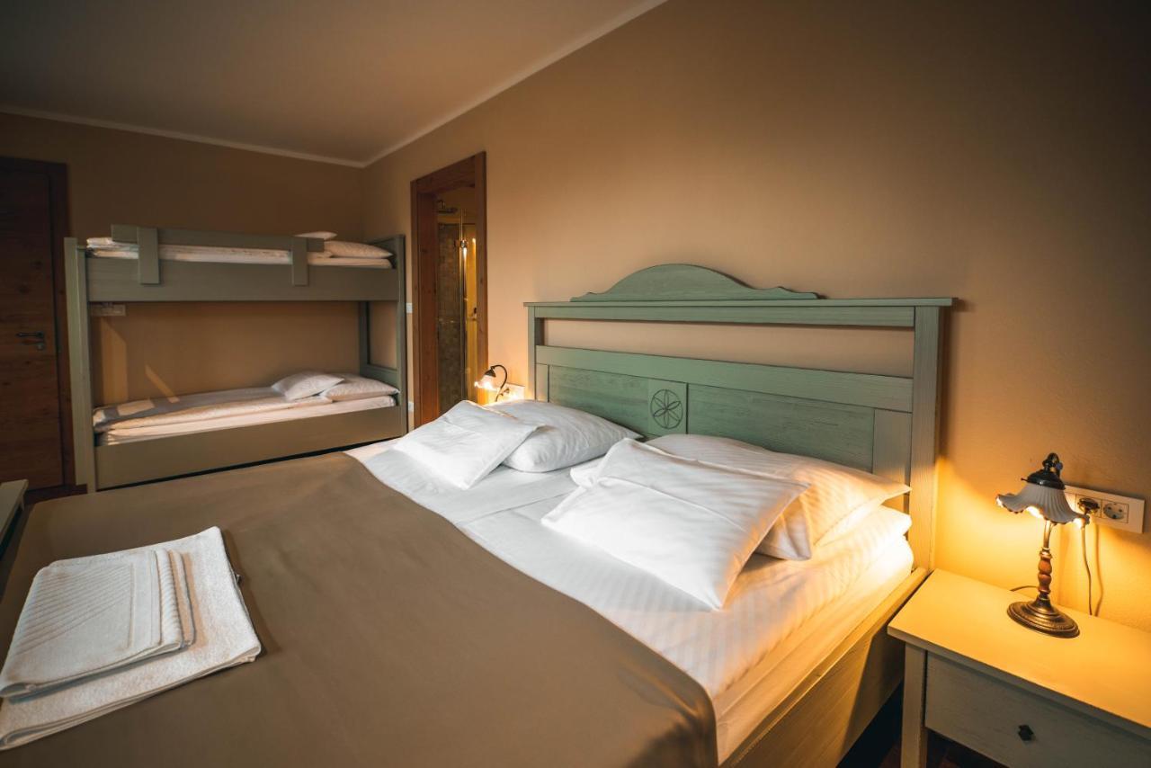 Hotel Zamorc Škofja Loka Екстериор снимка