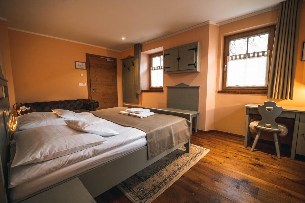 Hotel Zamorc Škofja Loka Екстериор снимка